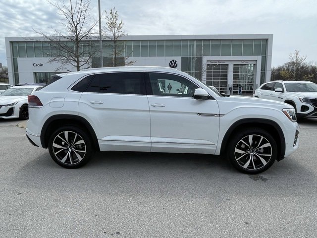 New 2025 Volkswagen Atlas Cross Sport SEL Premium R-Line image 8