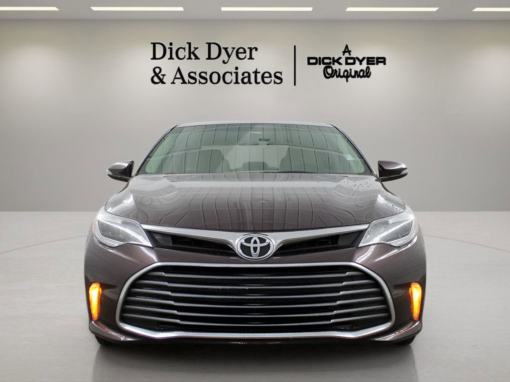 Used 2016 Toyota Avalon XLE Plus FWD image 2