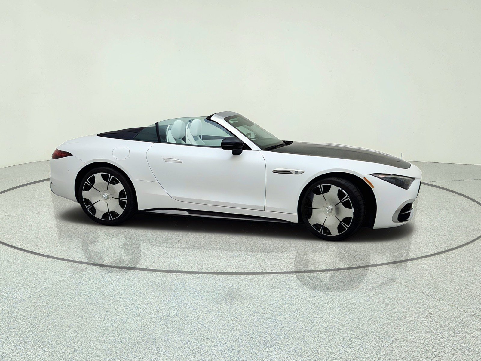 New 2026 Mercedes-Benz Maybach SL 680 image 6