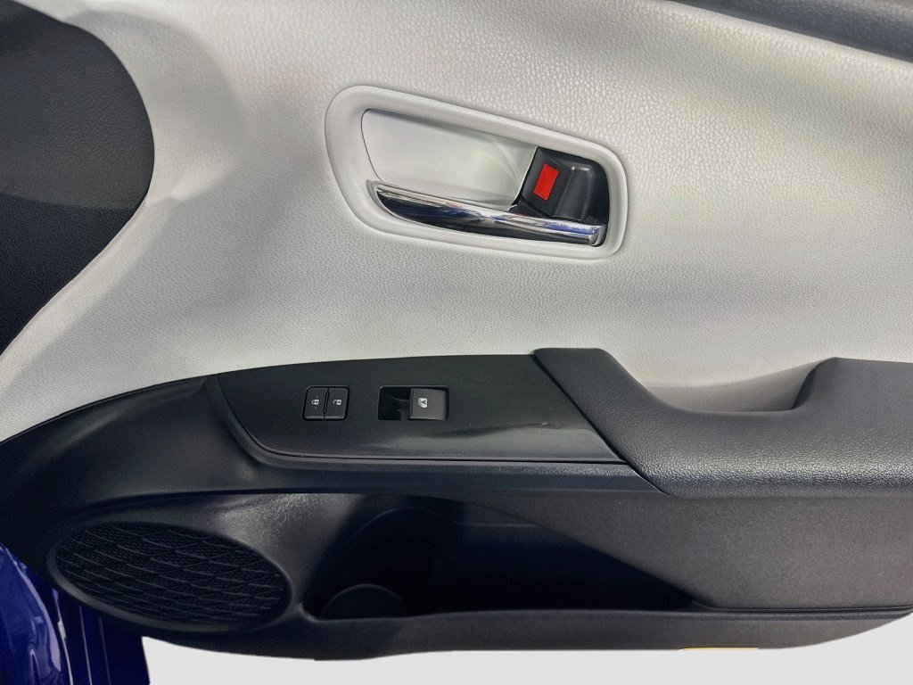 Used 2016 Toyota Prius Four Touring FWD image 30