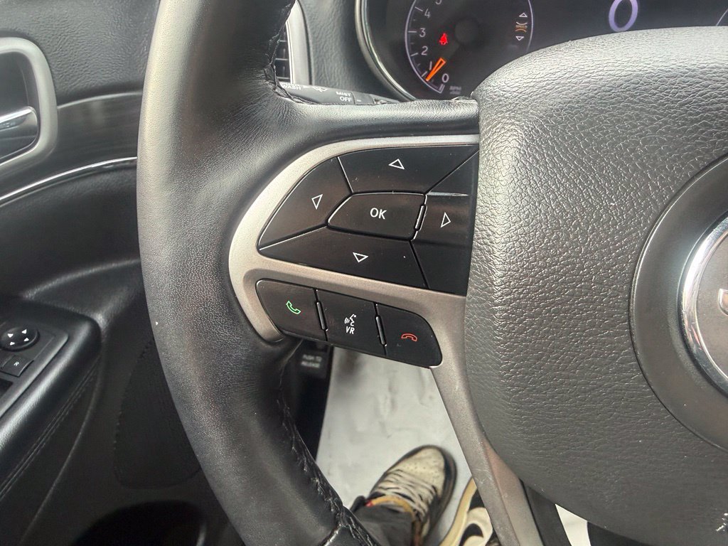 Certified 2022 Jeep Grand Cherokee Limited AWD/4WD image 15