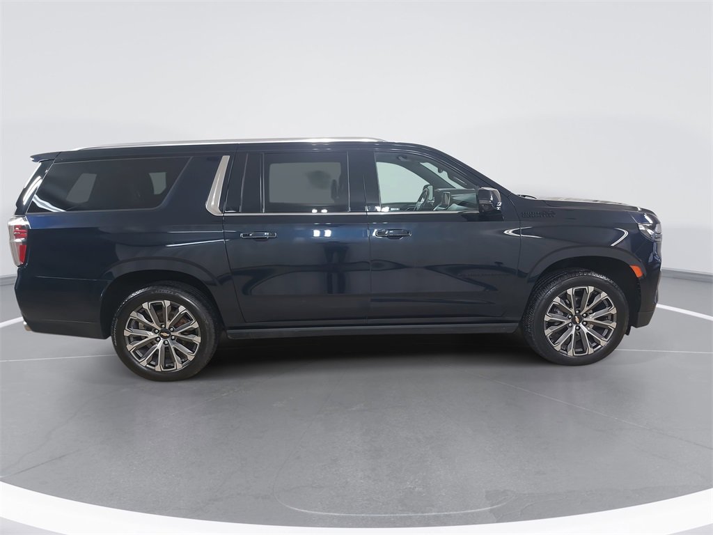 Used 2021 Chevrolet Suburban High Country image 2