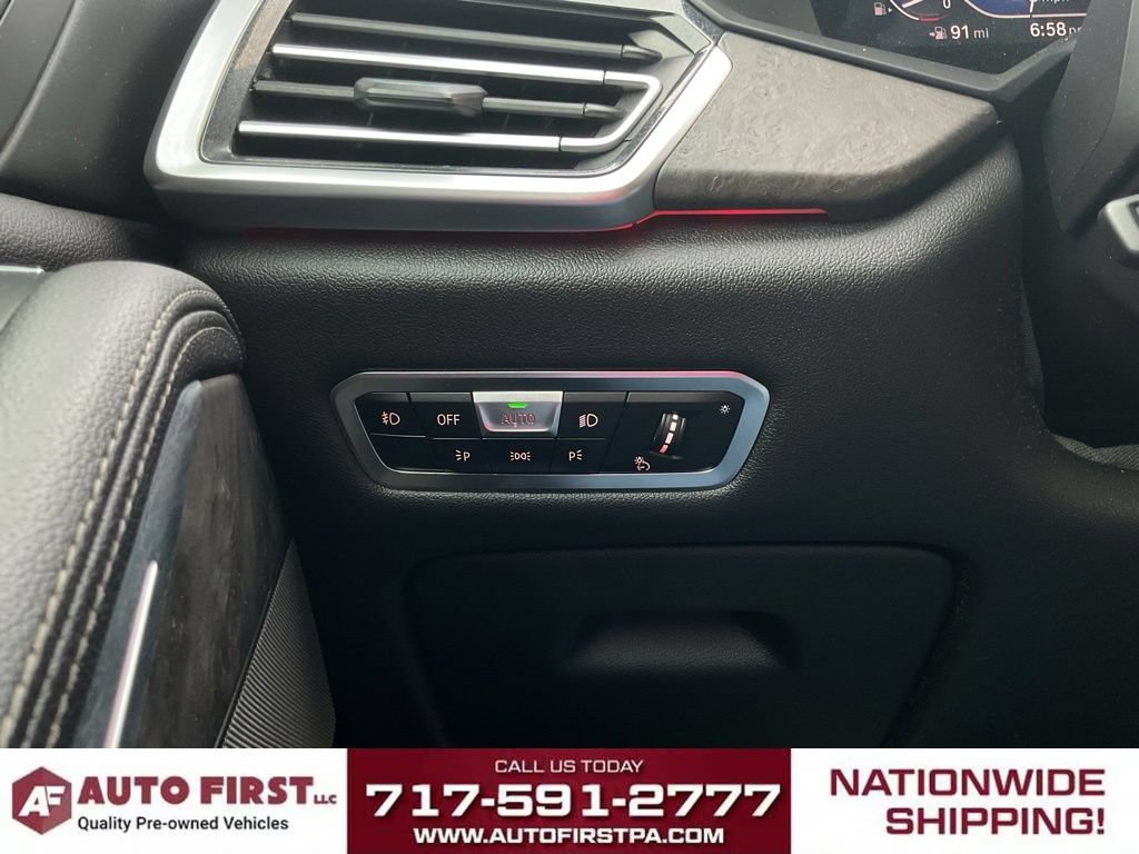 Used 2019 BMW X5 xDrive50i w/ M Sport Package AWD/4WD image 16