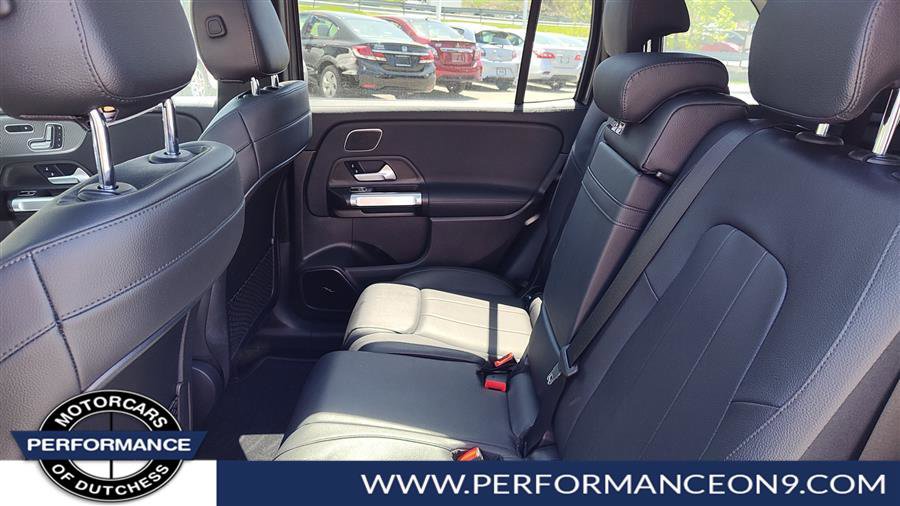 Used 2021 Mercedes-Benz GLB 250 4MATIC image 13