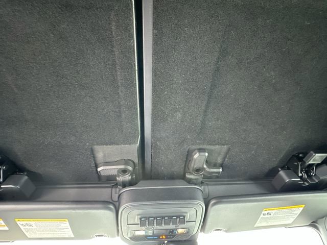 Used 2023 Ford Bronco Everglades image 36