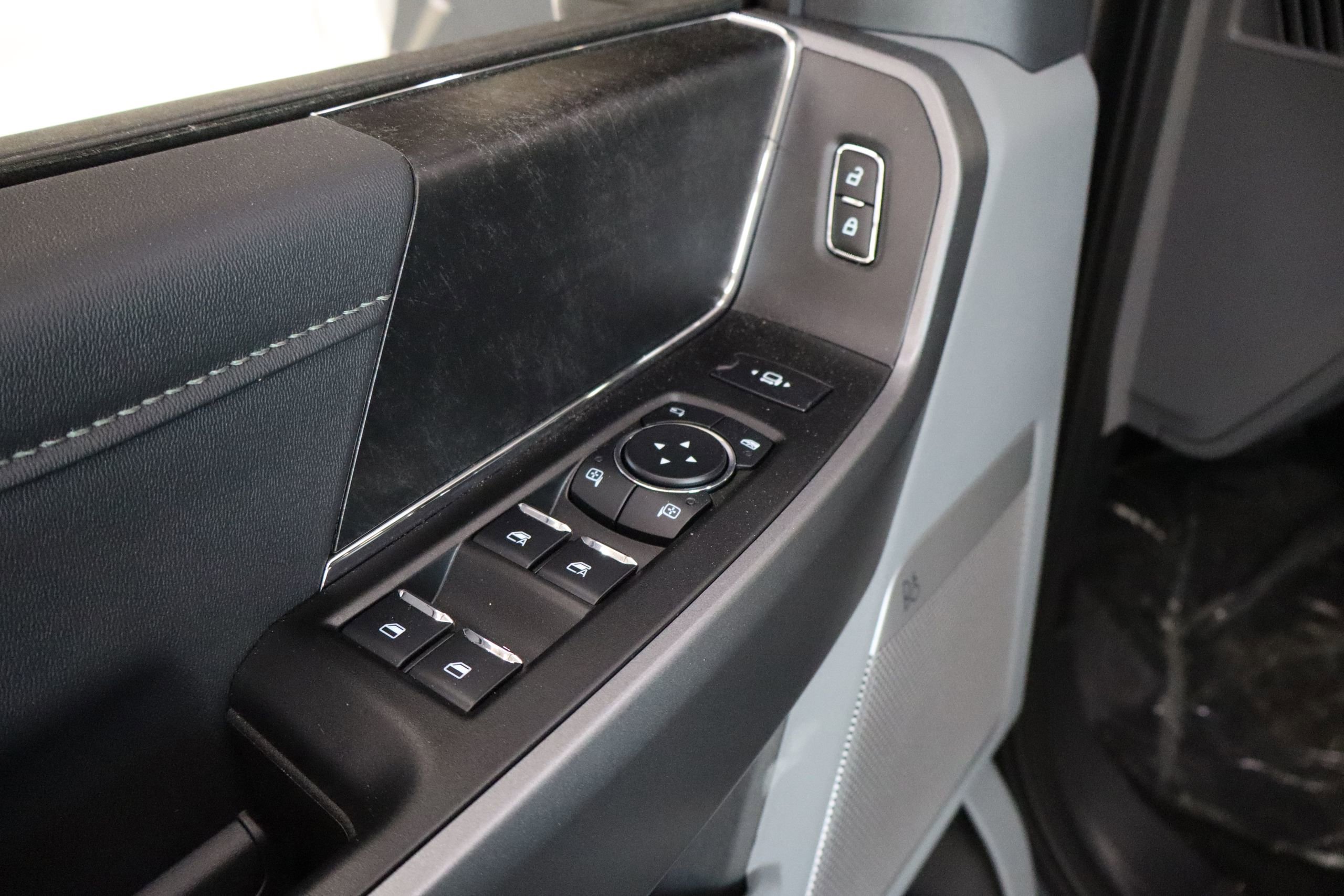 New 2026 Ford F250 XLT w/ XLT Premium Package image 13