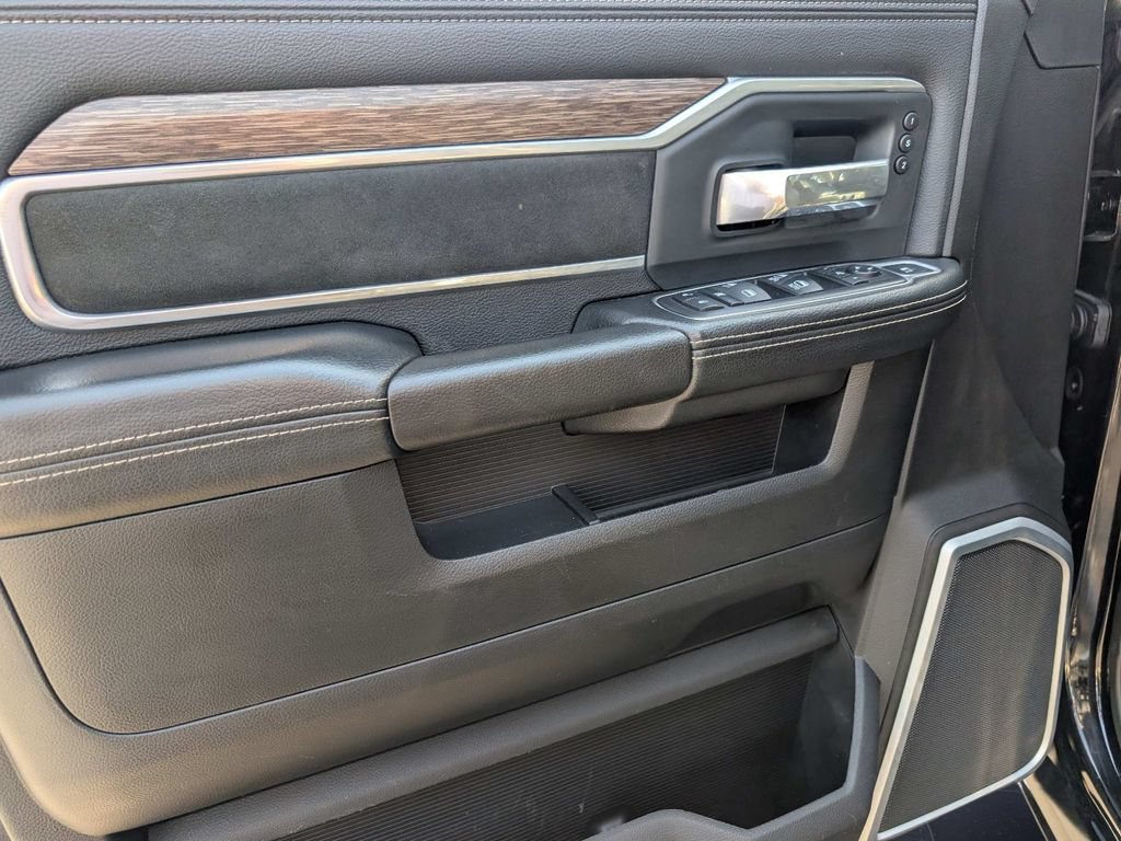 Used 2020 RAM 2500 Laramie AWD/4WD image 30