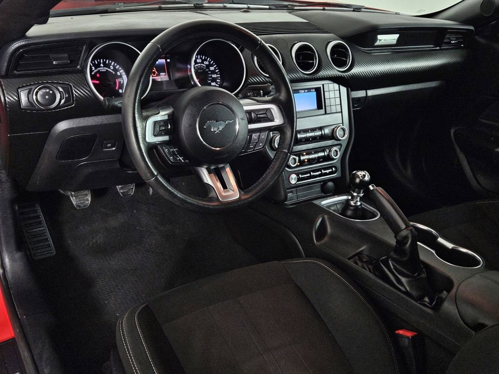 Used 2019 Ford Mustang Coupe image 7