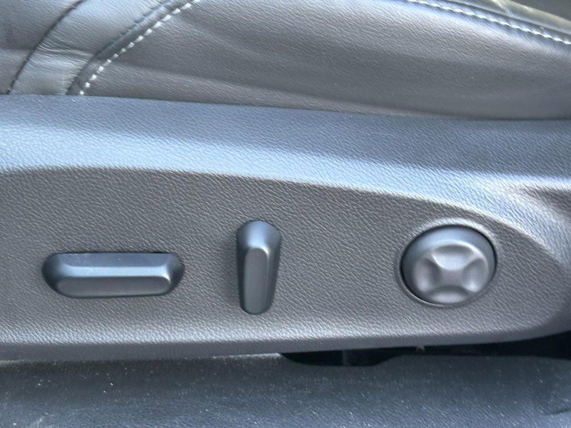 Used 2019 Buick Envision Essence image 24