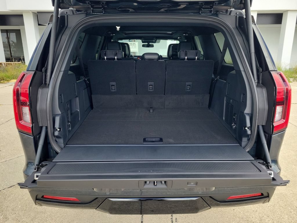 New 2026 Ford Expedition Max Platinum w/ Stealth Appearance Package AWD/4WD image 11