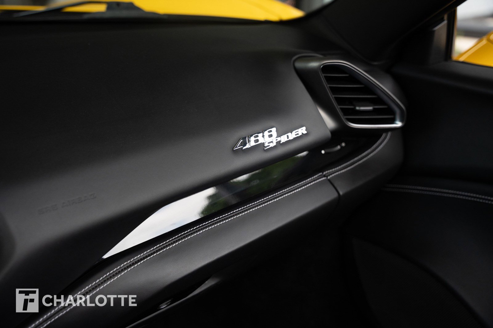 Used 2017 Ferrari 488 Spider image 32