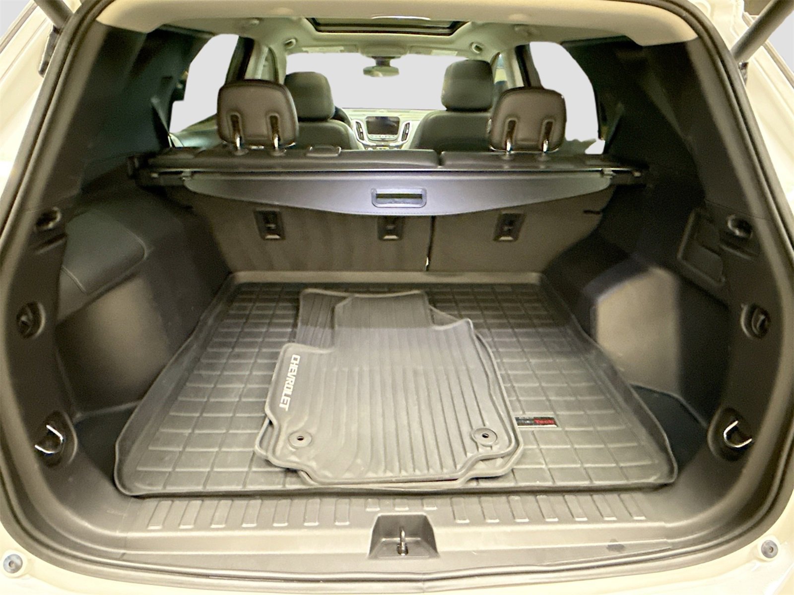 Used 2018 Chevrolet Equinox Premier image 28