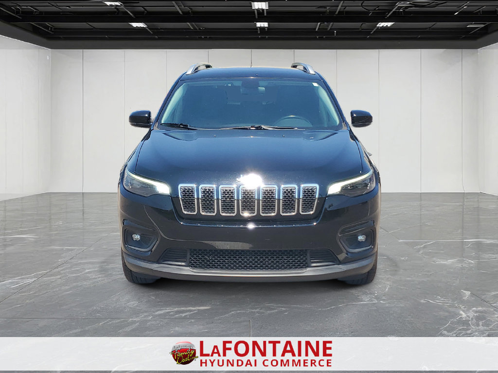 Used 2019 Jeep Cherokee Latitude Plus AWD/4WD image 2