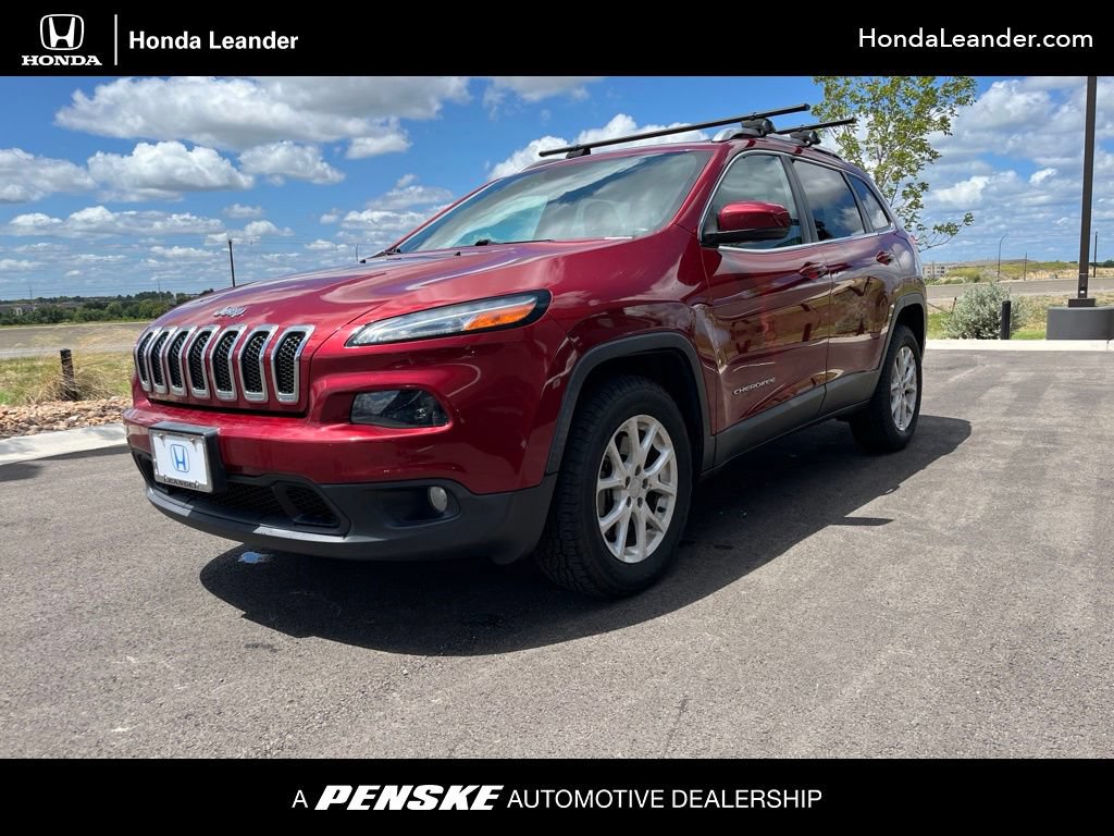 Used 2017 Jeep Cherokee Latitude w/ Safety/Convenience Group AWD/4WD image 1