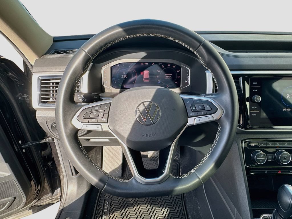 Used 2023 Volkswagen Atlas SE w/ Panoramic Sunroof Package AWD/4WD image 11