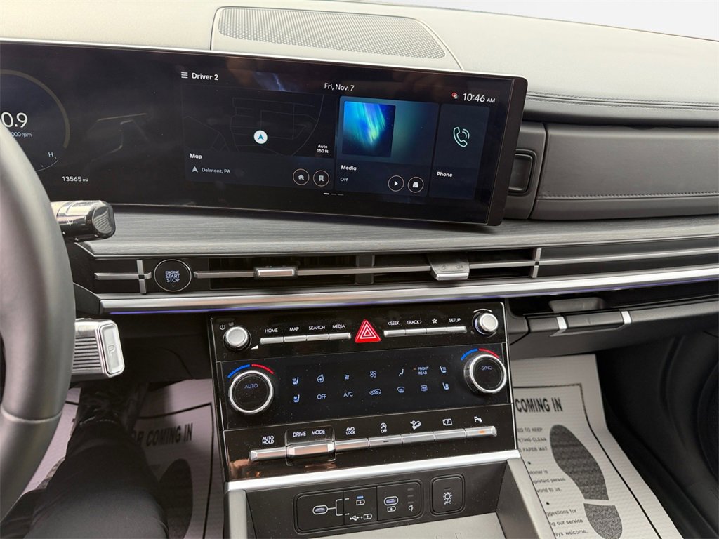 Used 2024 Hyundai Santa Fe Limited image 21