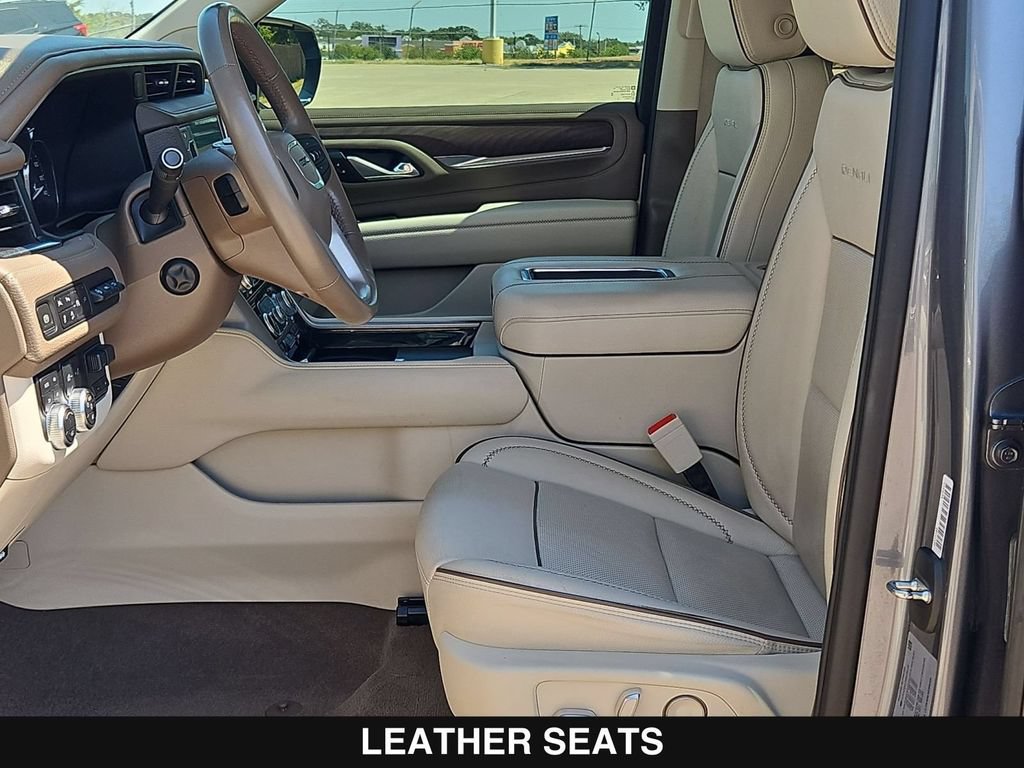 Used 2021 GMC Yukon Denali w/ Denali Ultimate Package AWD/4WD image 11