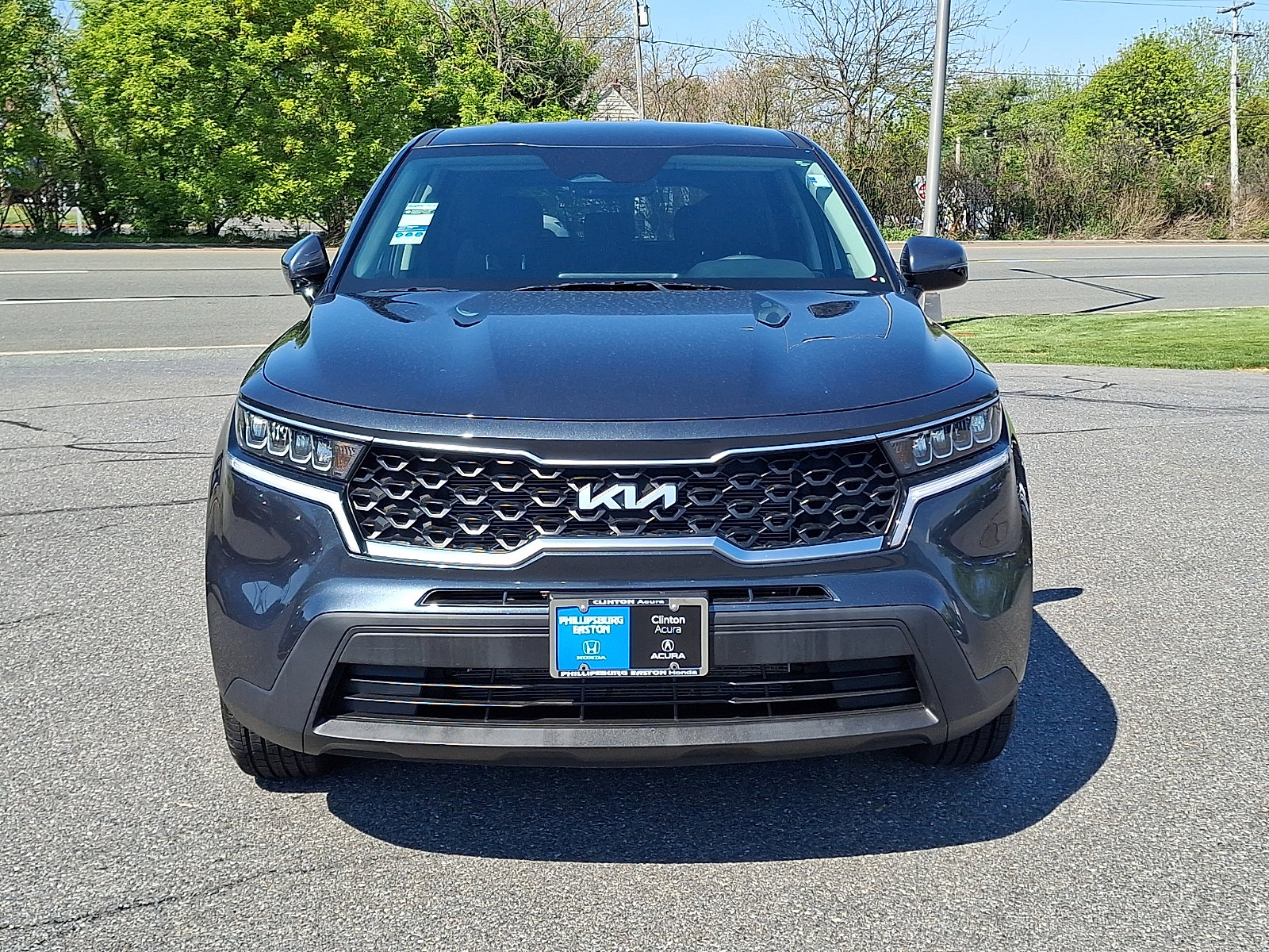 Used 2022 Kia Sorento LX AWD/4WD image 2