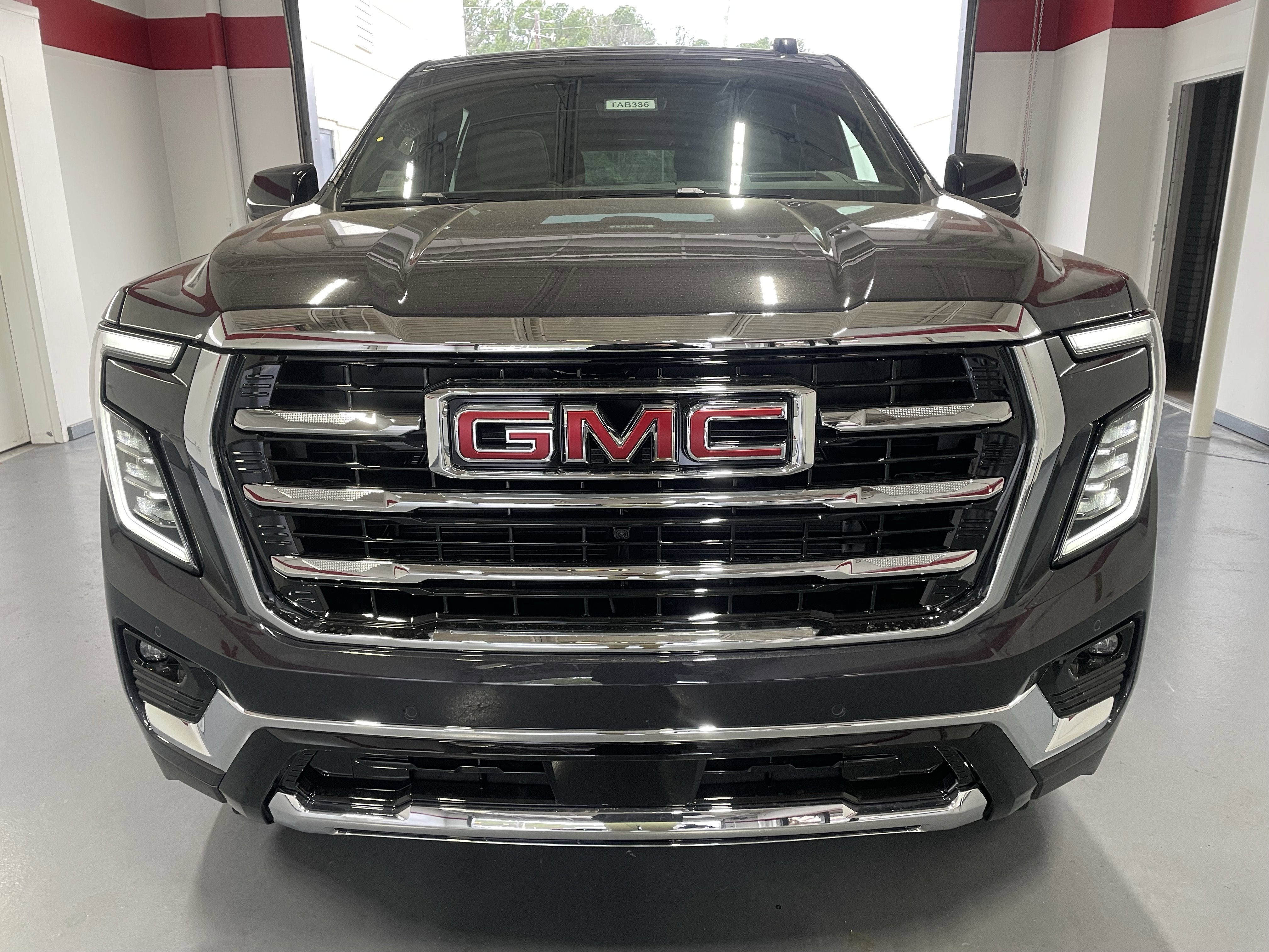 New 2026 GMC Yukon Elevation w/ Elevation Premium Package image 2