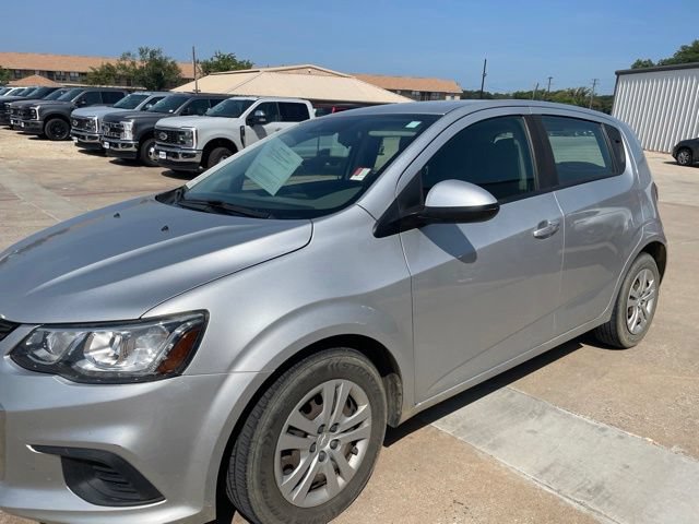 Used 2020 Chevrolet Sonic LT FWD image 1