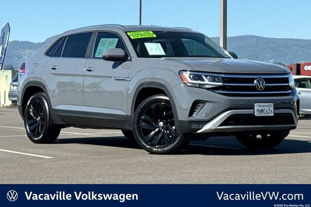 Certified 2023 Volkswagen Atlas Cross Sport SE w/ Black Wheel Package image 1