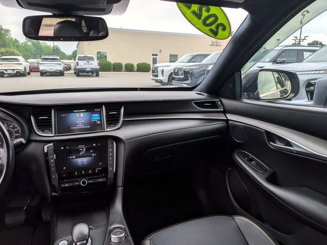 Certified 2022 INFINITI QX50 Luxe w/ Appearance Package AWD/4WD image 12