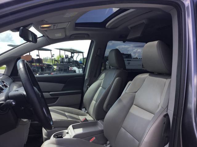 Used 2016 Honda Odyssey Touring Elite image 17