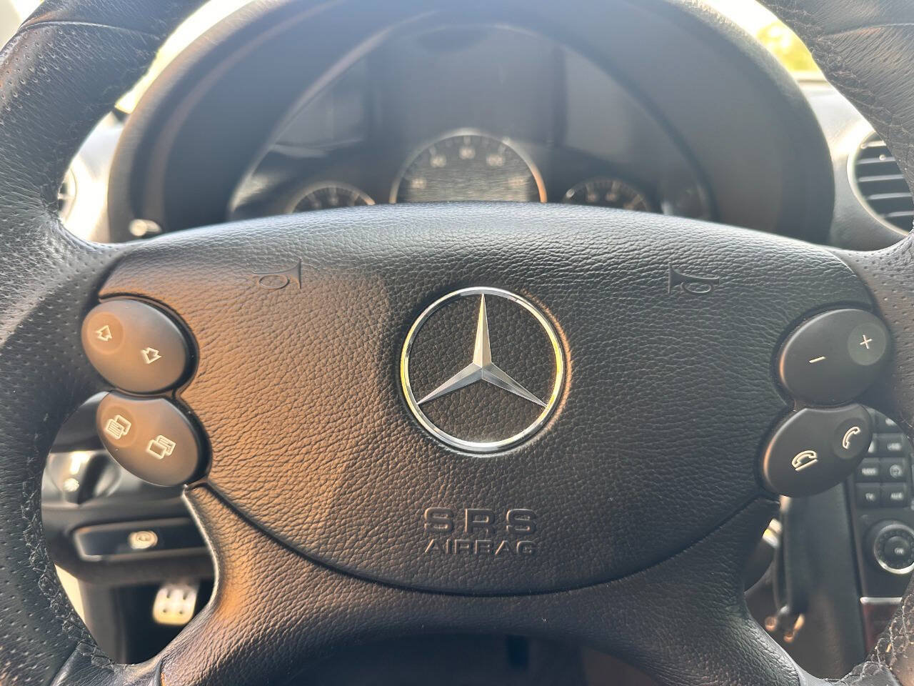 Used 2009 Mercedes-Benz CLK 550 Cabriolet image 17