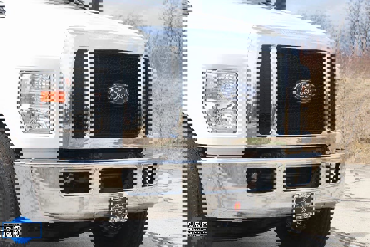 Used 2018 Ford F750 2WD Regular Cab Super Duty image 26