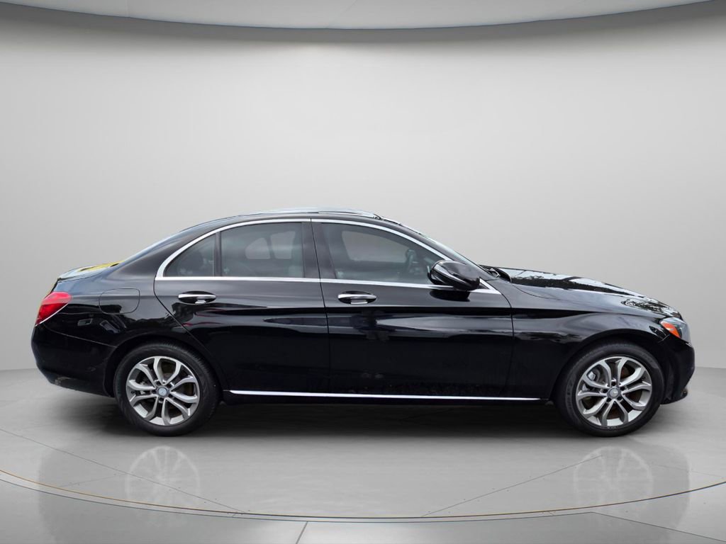 Used 2016 Mercedes-Benz C 300 4MATIC Sedan image 5
