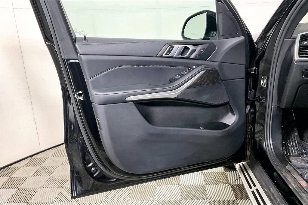 Used 2023 BMW X5 xDrive40i image 23