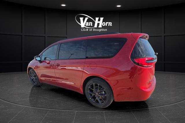 New 2026 Chrysler Pacifica Select w/ S Appearance Package FWD image 3