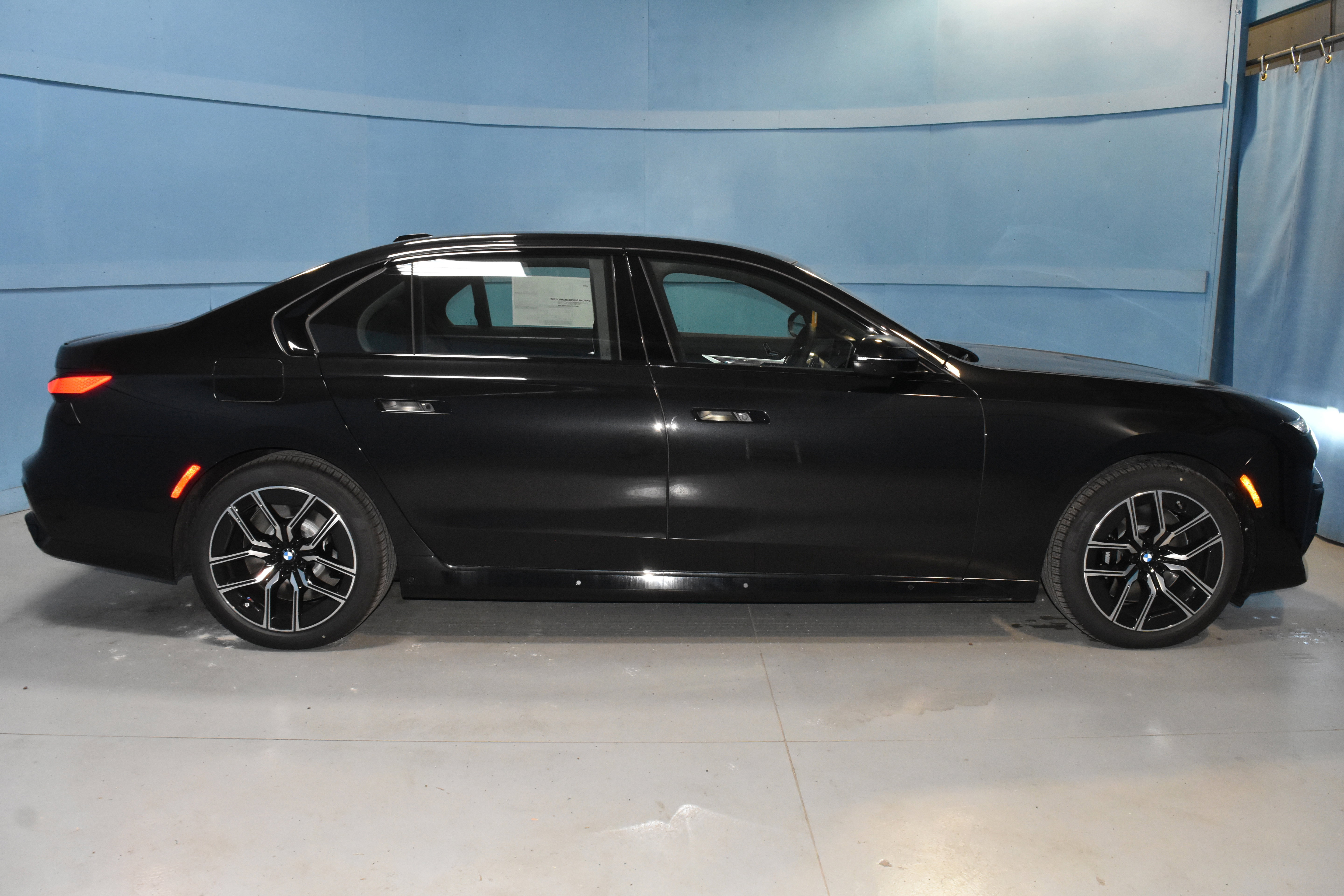 New 2026 BMW 760i xDrive w/ Executive Package AWD/4WD image 17