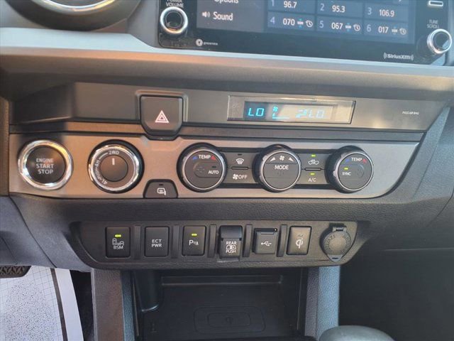 Used 2021 Toyota Tacoma TRD Sport image 16