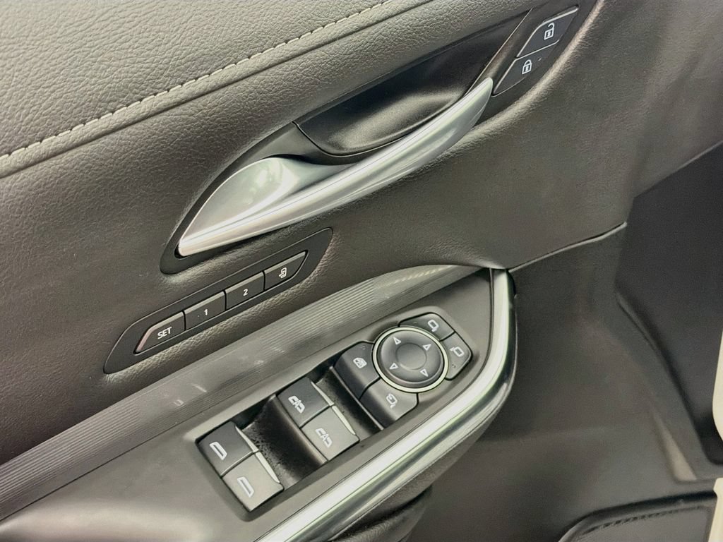 Used 2024 Cadillac XT4 Premium Luxury w/ Active Safety Package AWD/4WD image 18