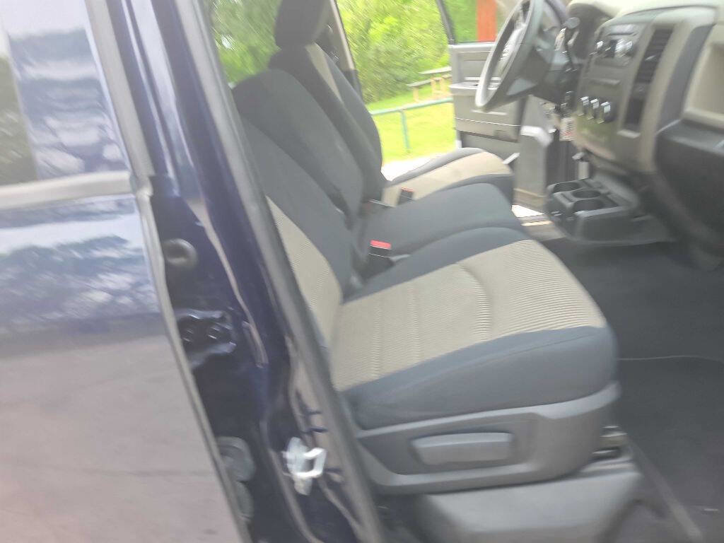 Used 2012 RAM 1500 Express image 26