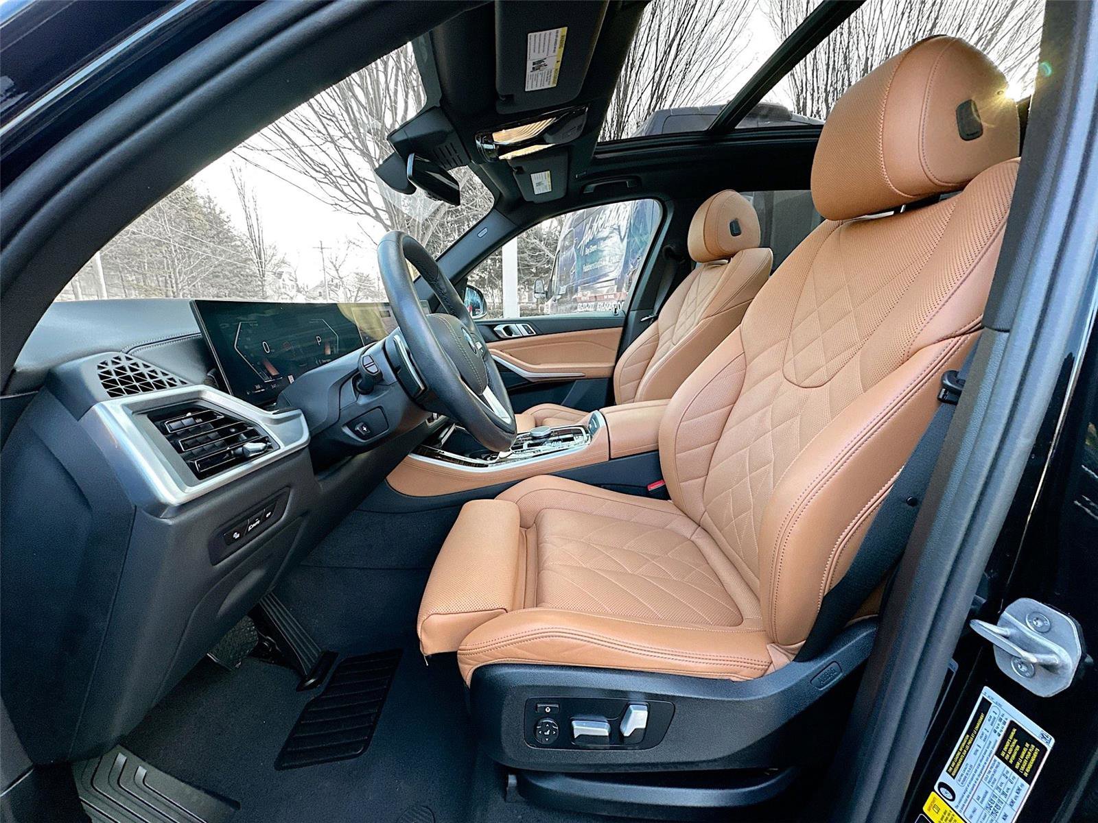 Certified 2024 BMW X5 xDrive40i w/ Parking Assistance Package image 21