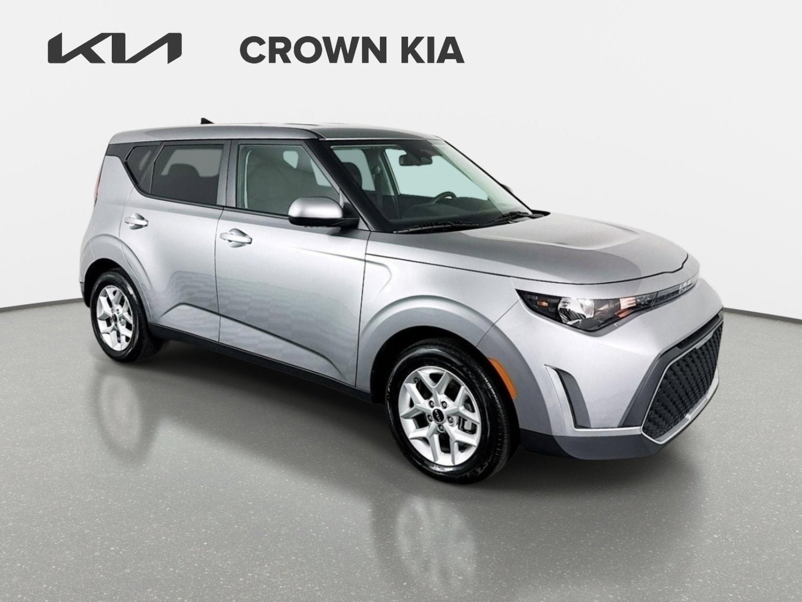Certified 2025 Kia Soul LX w/ LX Technology Package FWD image 3