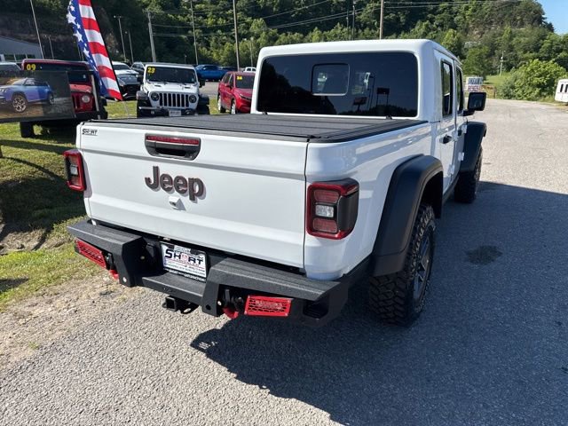 Used 2025 Jeep Gladiator Mojave w/ Convenience Group AWD/4WD image 3