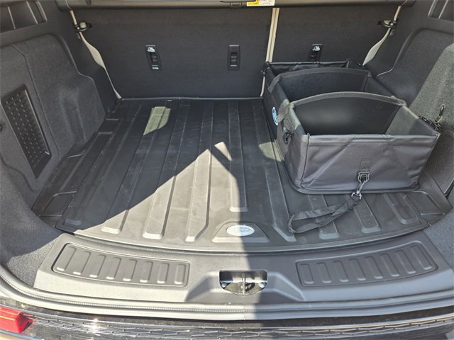 New 2025 Land Rover Discovery Sport S image 21