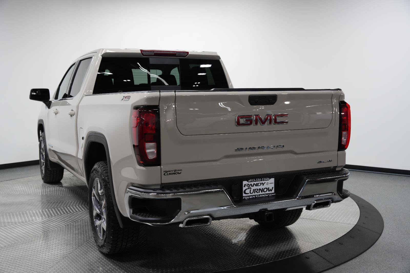 New 2026 GMC Sierra 1500 SLE image 6