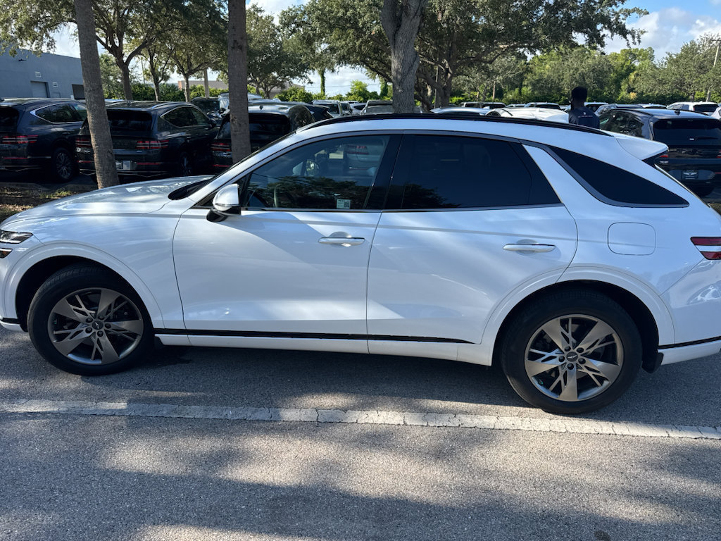 Certified 2024 Genesis GV70 3.5T Sport AWD/4WD image 4
