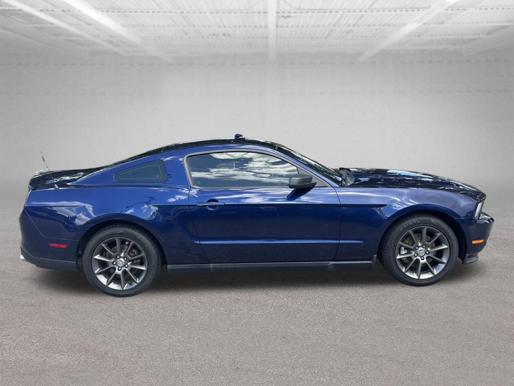 Used 2011 Ford Mustang Premium w/ 203A Rapid Spec Order Code RWD image 8