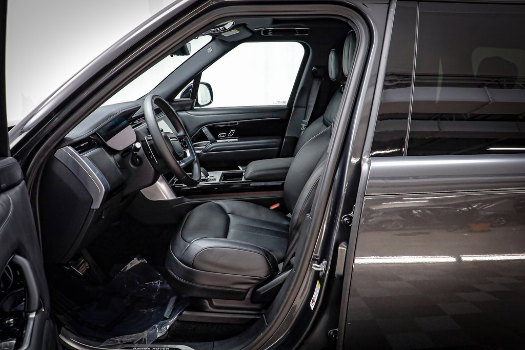 New 2025 Land Rover Range Rover SE image 7