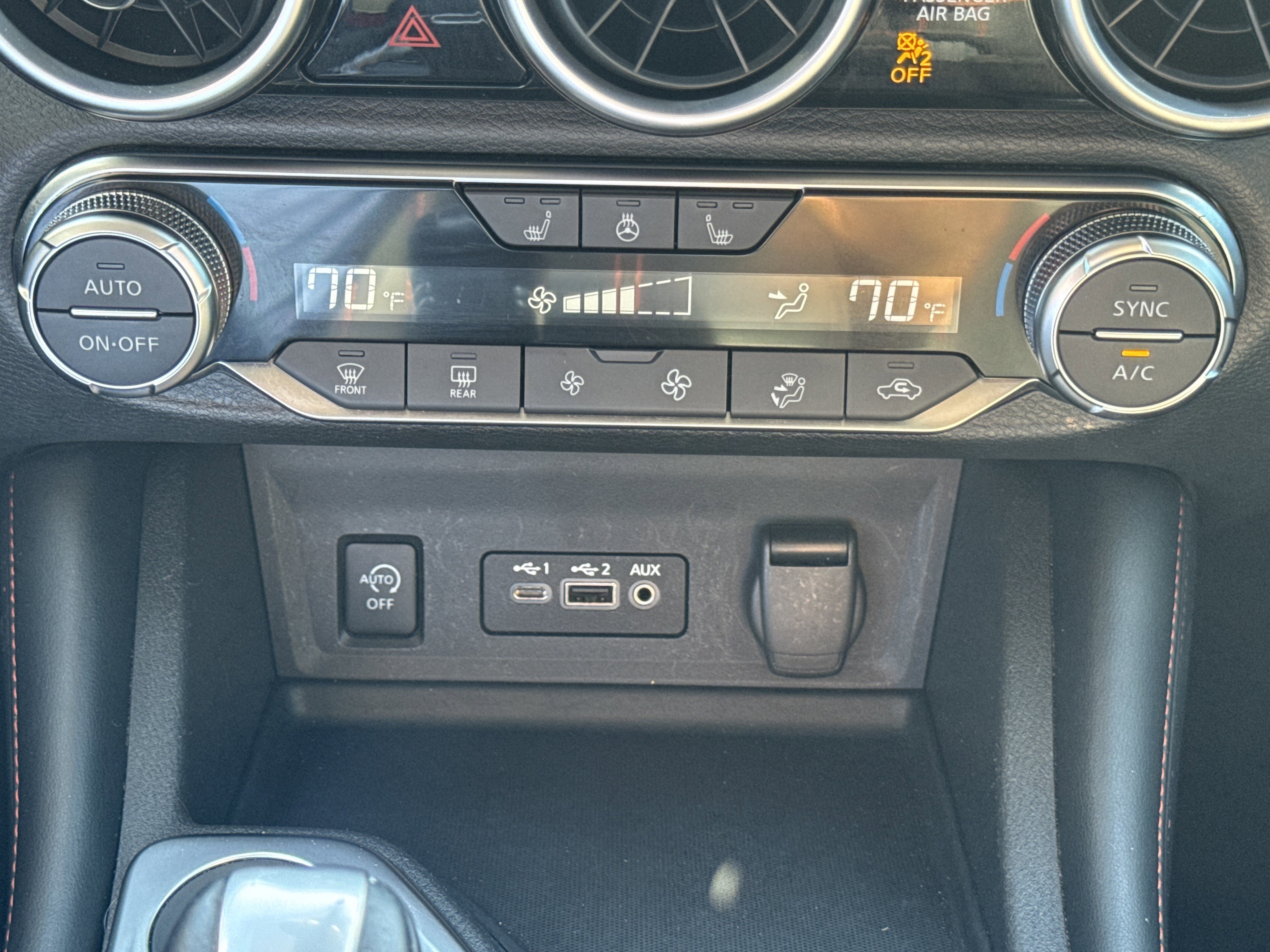 Used 2024 Nissan Sentra SR w/ SR Premium Package image 21