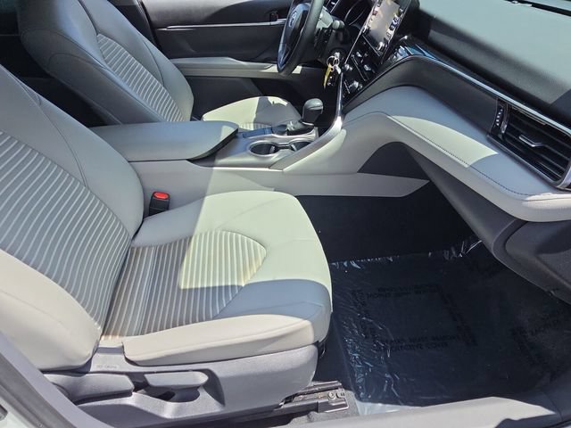 Used 2024 Toyota Camry SE FWD image 17