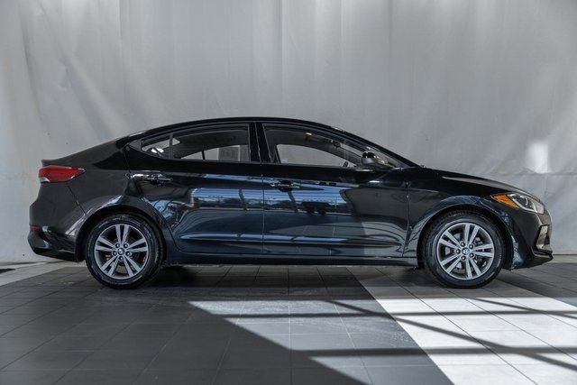 Used 2017 Hyundai Elantra SE image 3