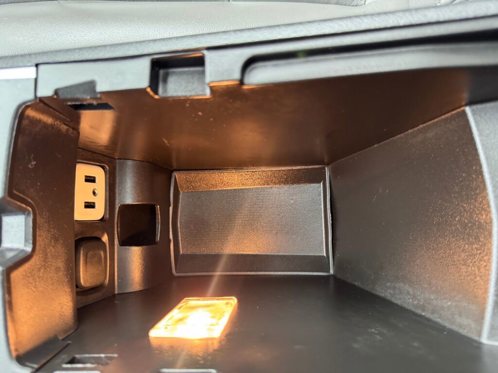 Used 2018 Chevrolet Impala LT image 35