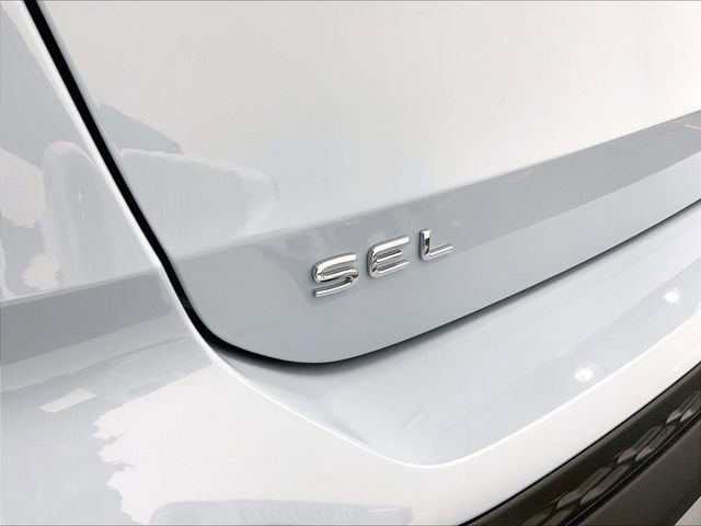 New 2026 Volkswagen Taos SEL image 13