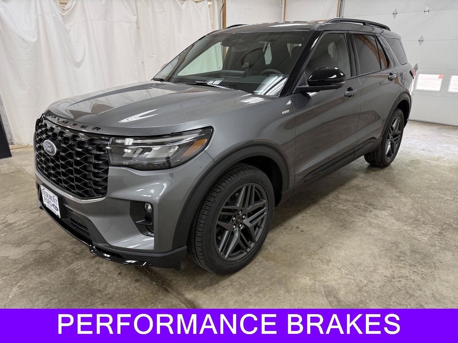 New 2026 Ford Explorer ST-Line w/ ST-Line Street Pack AWD/4WD image 4